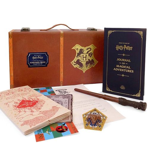 Harry Potter: Hogwarts Trunk Collectible Set